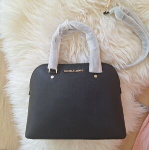 BRAND NEW  MICHAEL Michael Kors Cindy Medium Dome Satchel in Black *Non Outlet*